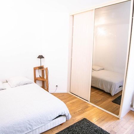 Appartement Montmartre Chappe Paris Exterior photo